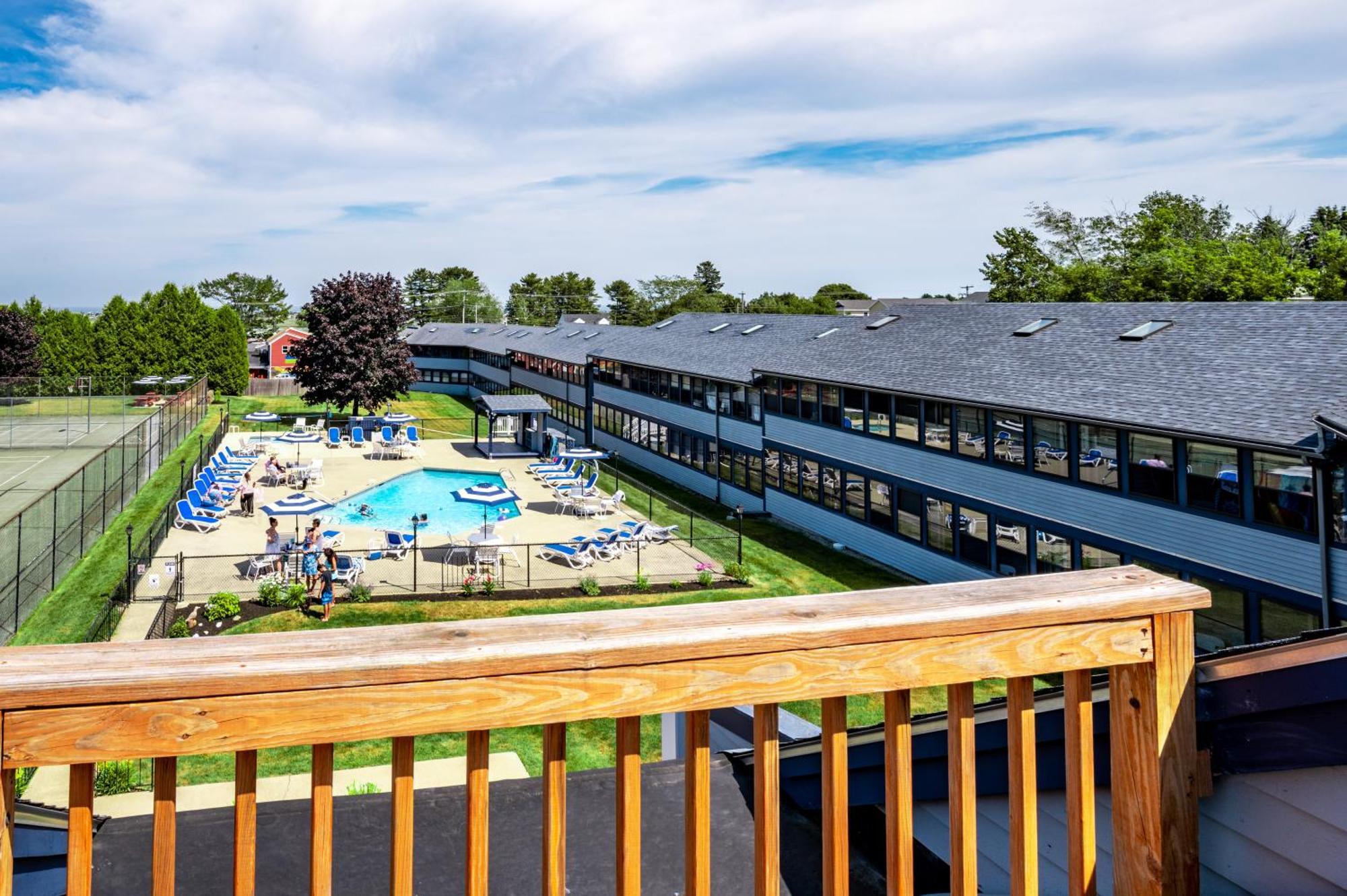 וולס Nautical Mile Resort מראה חיצוני תמונה